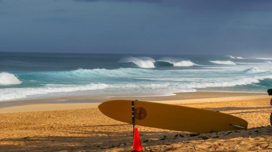 Ehukai Beach Park with waves in the background
