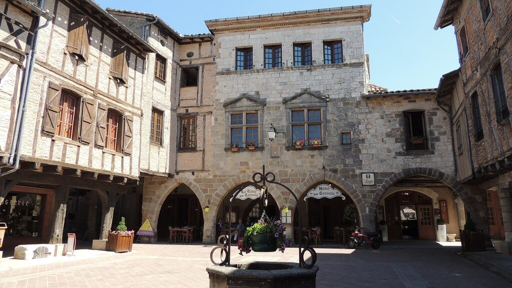 Castelnau-de-Montmiral