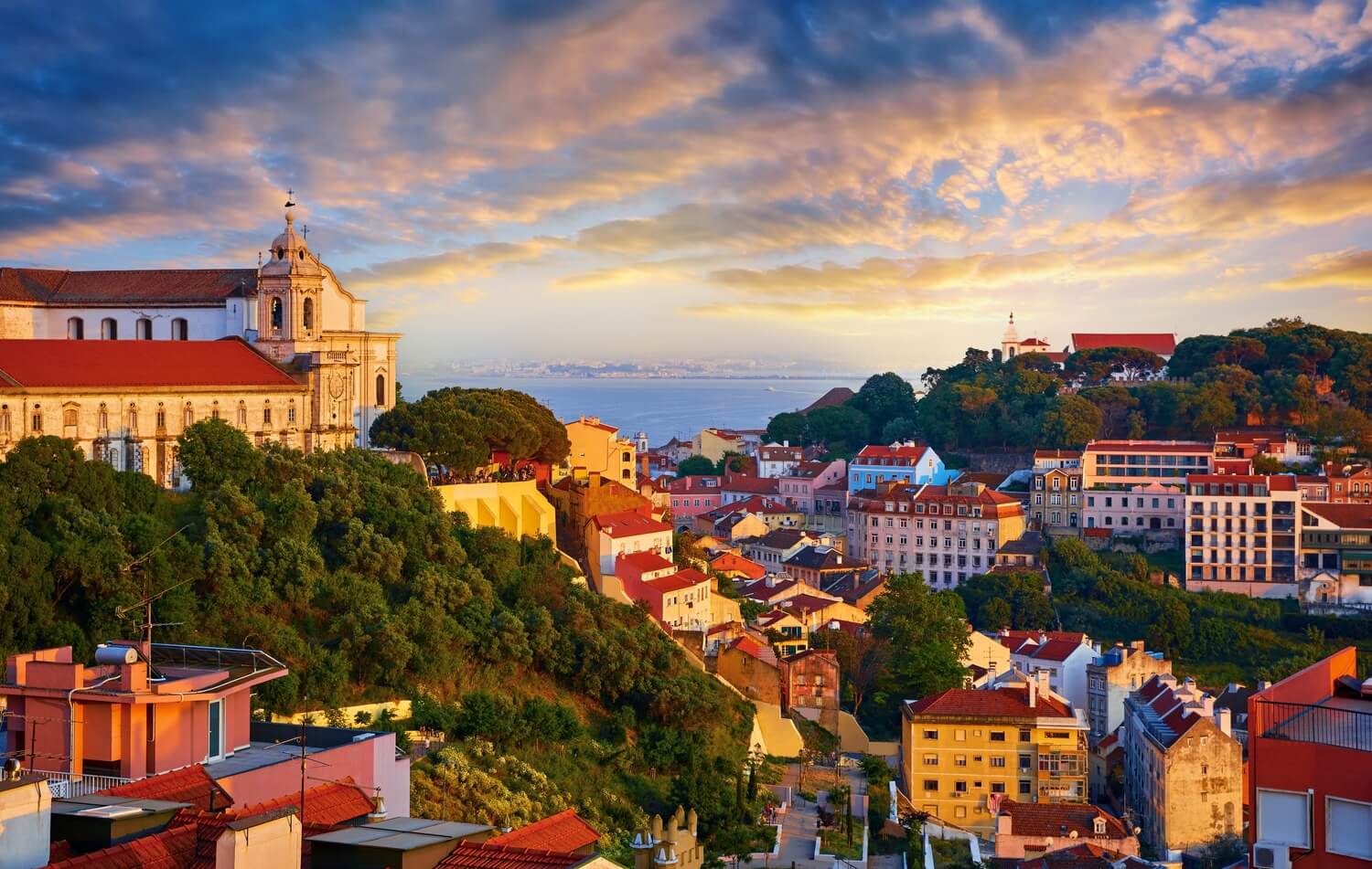 Common mistakes tourists make in Lisbon