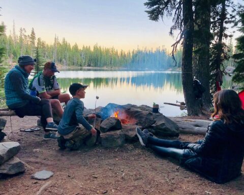 Campfire games for families