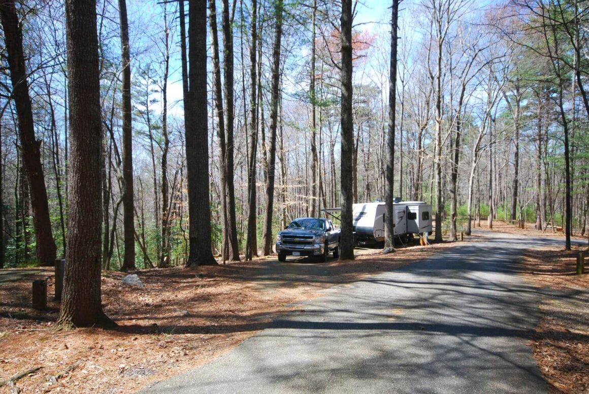 Free RV parking in a forest service area