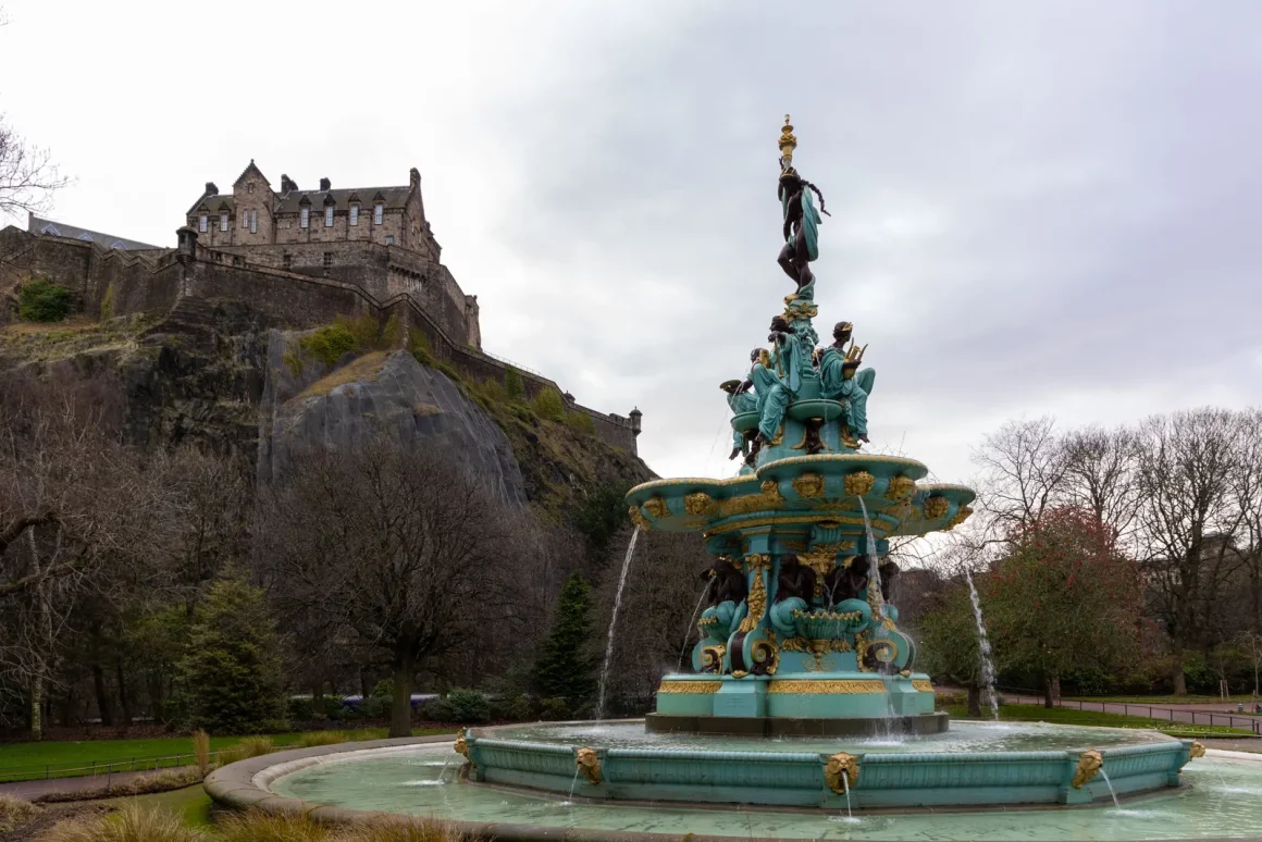 Edinburgh Castle above the Ross Fountain in Princes Street Gardens