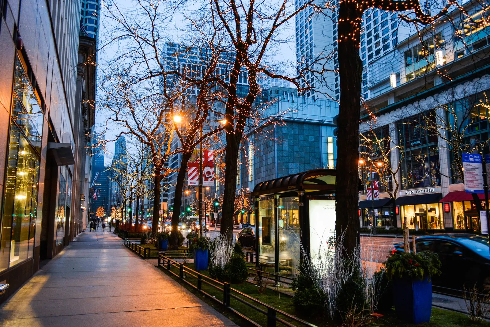 Shops and skyscrapers along the Magnificent Mile on Michigan Avenue in Chicago