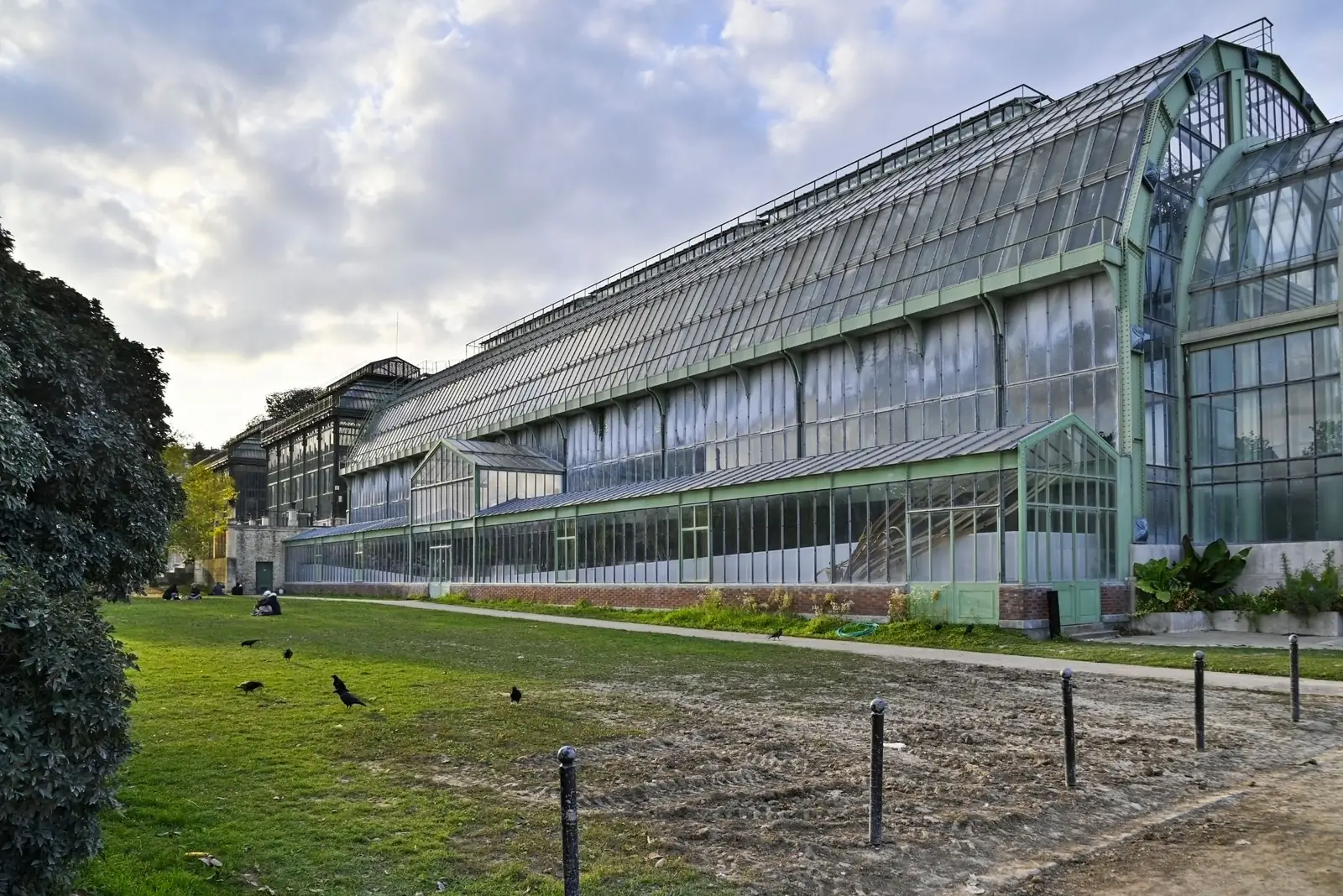 The glasshouse at the botanical garden in Paris
