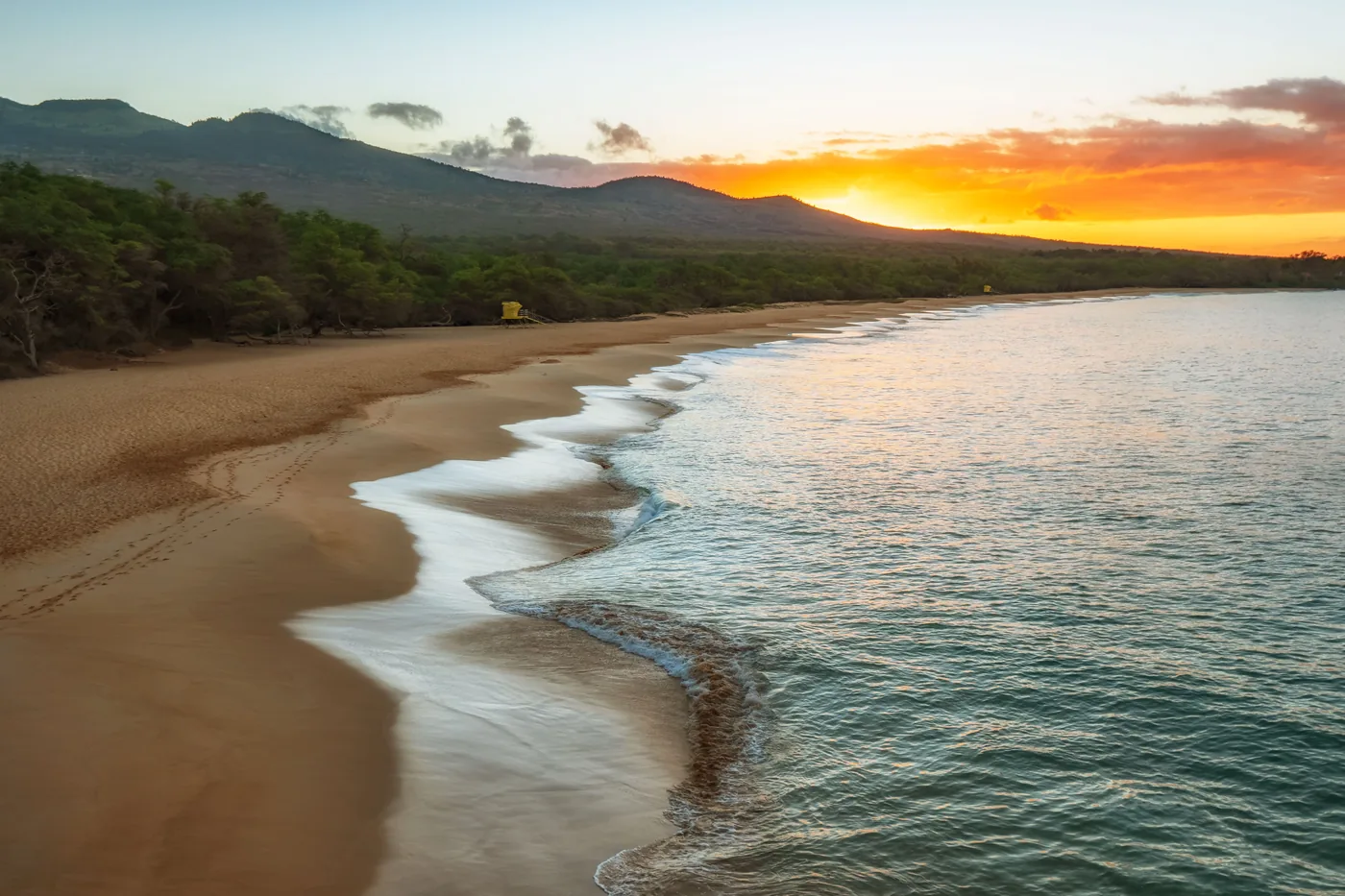 Long golden sand at Mākena Beach on Maui