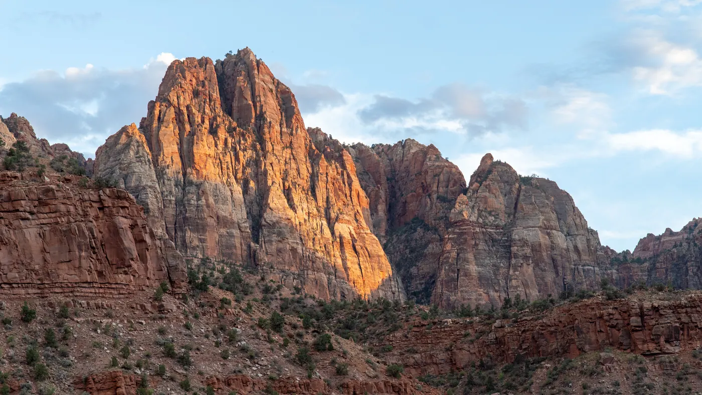 Sunset light on the sandstone cliffs of Zion National Park